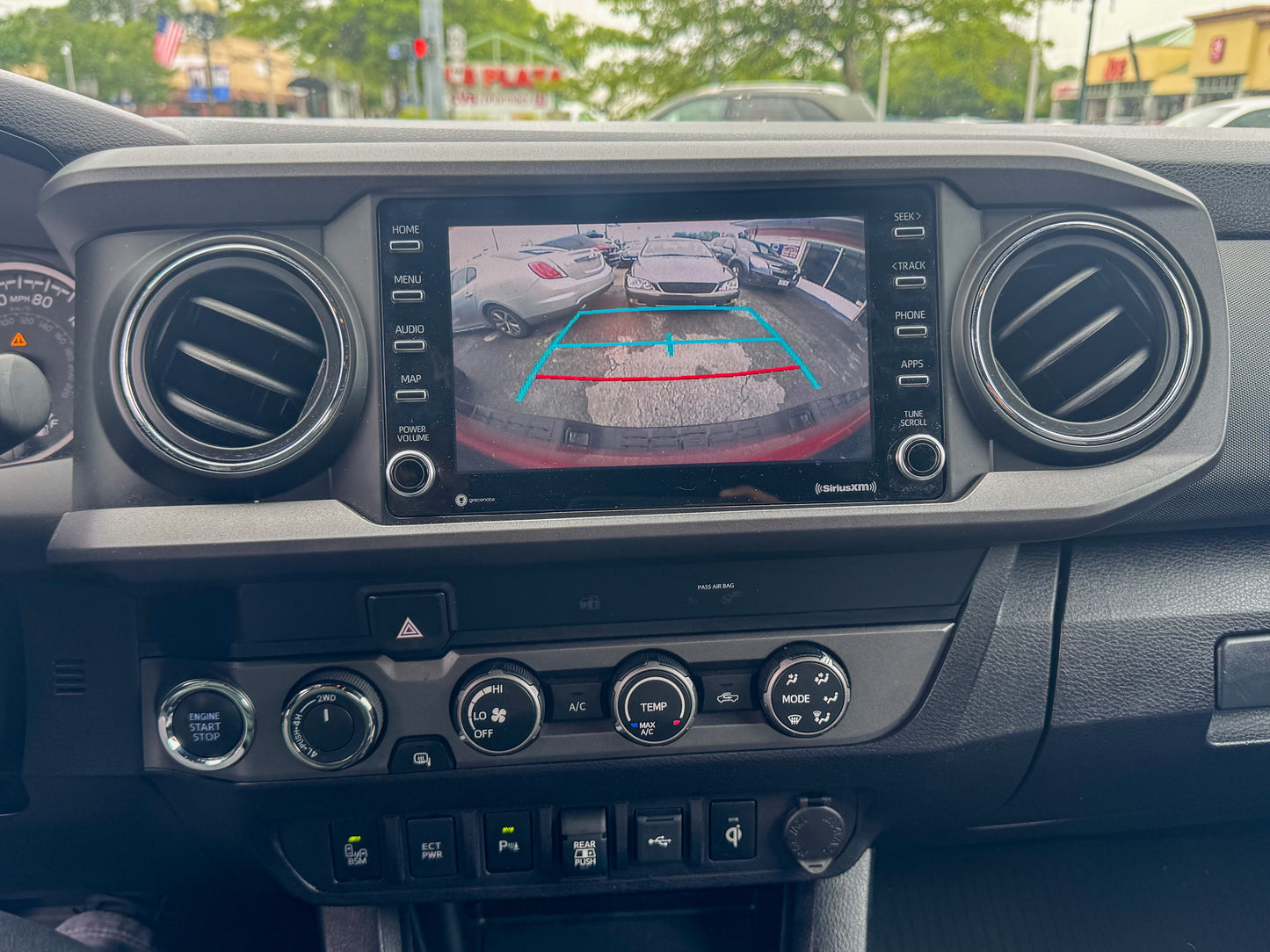 2020 Toyota Tacoma 4wd v6 trd off-road