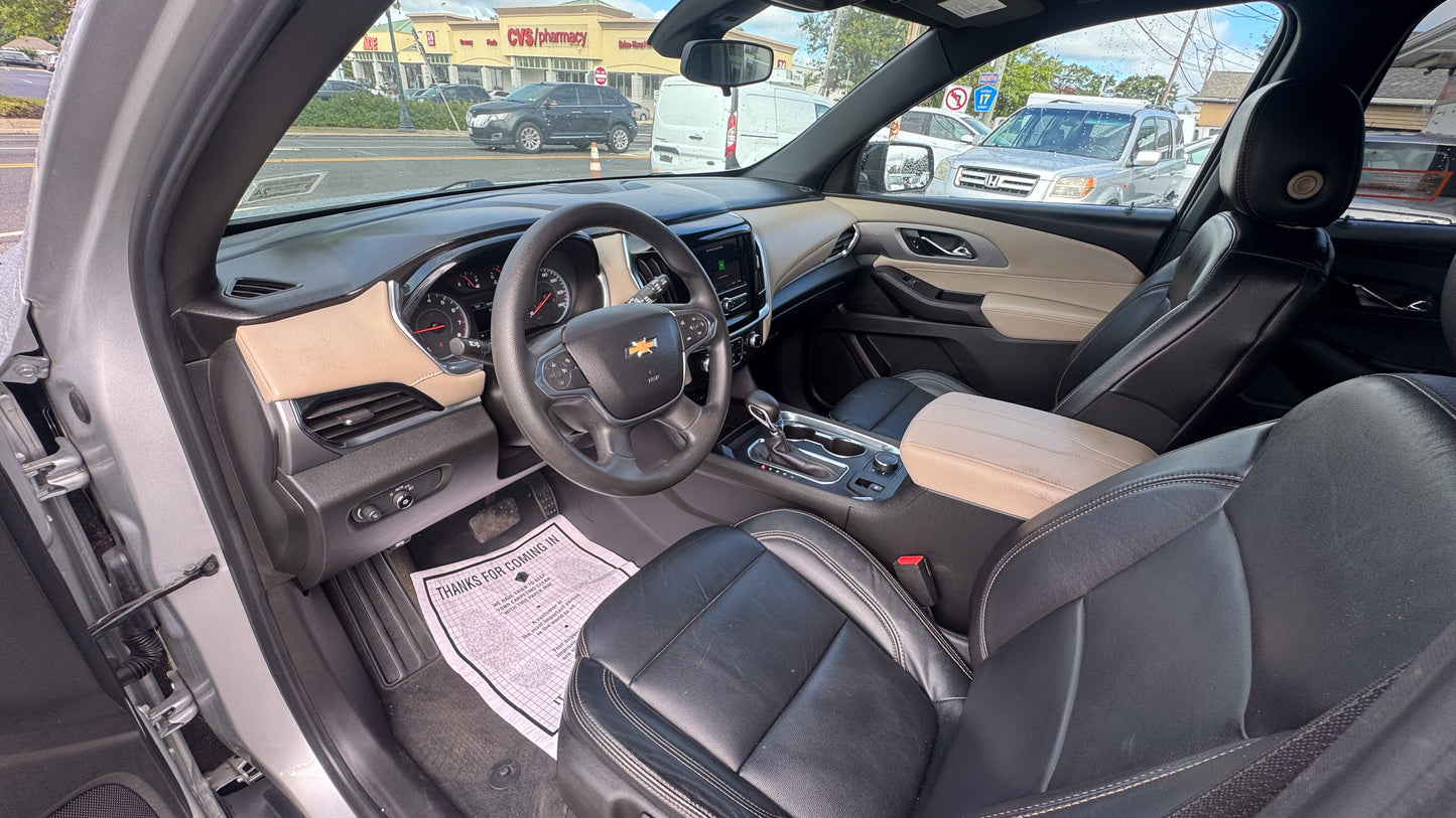 2022 Chevrolet Traverse LS