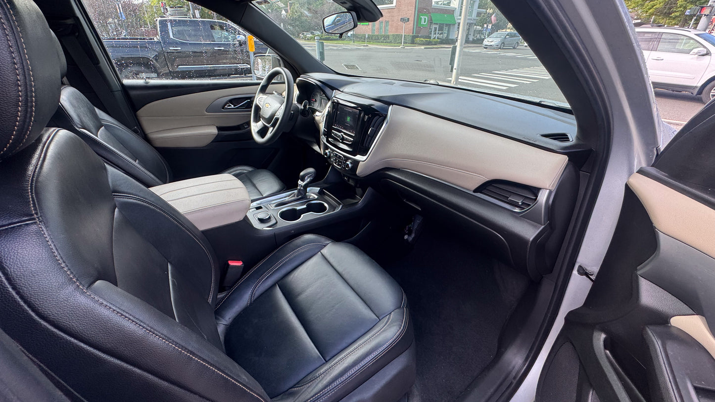 2022 Chevrolet Traverse LS