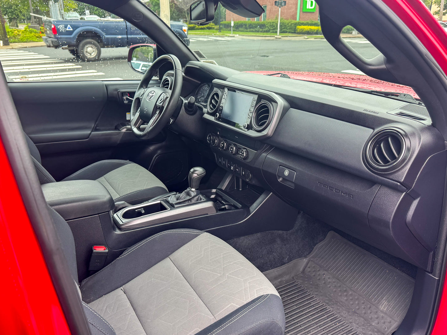 2020 Toyota Tacoma 4wd v6 trd off-road