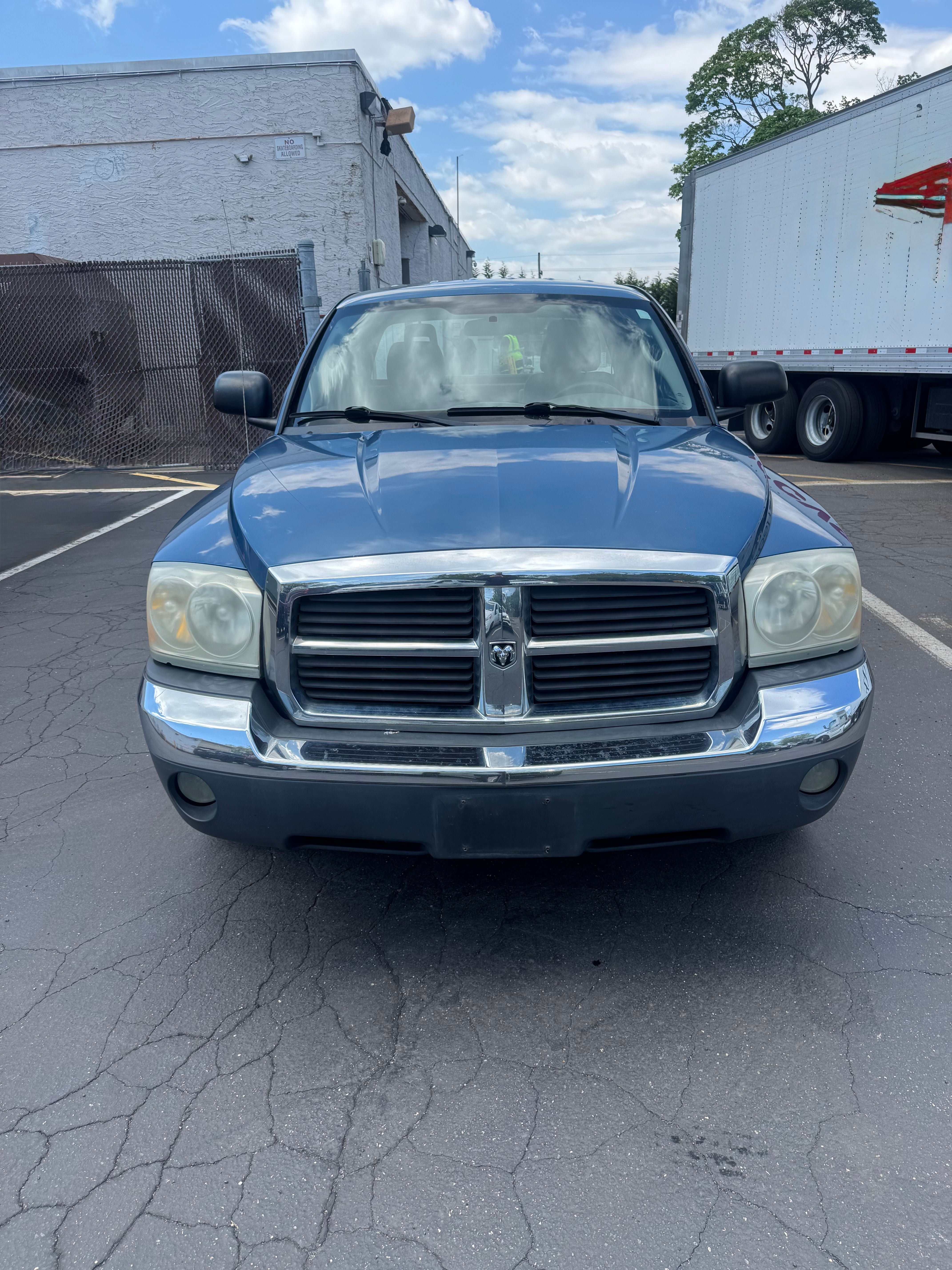 2005 Dodge Dakota SLT