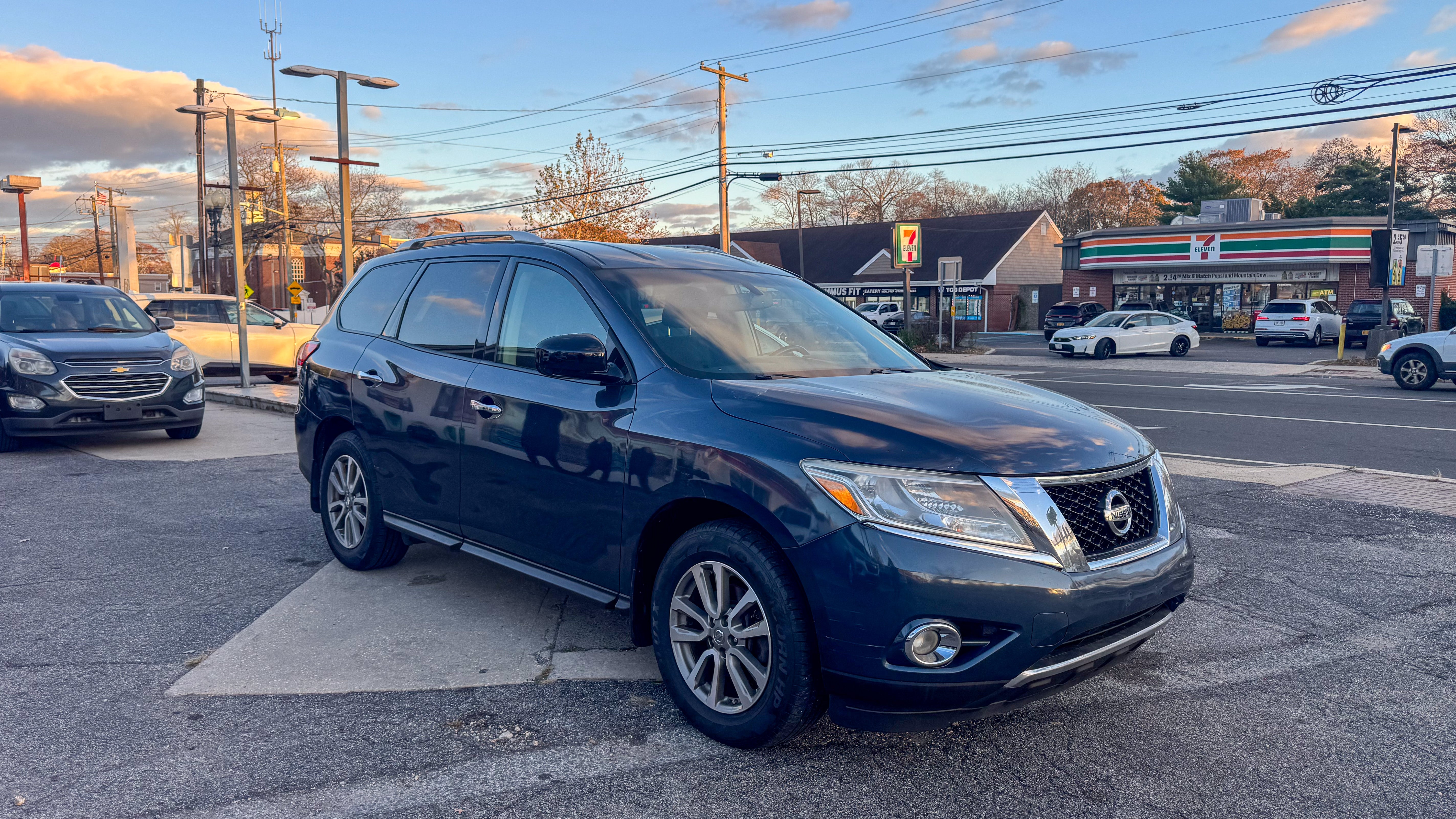 2016 Nissan Pathfinder SV