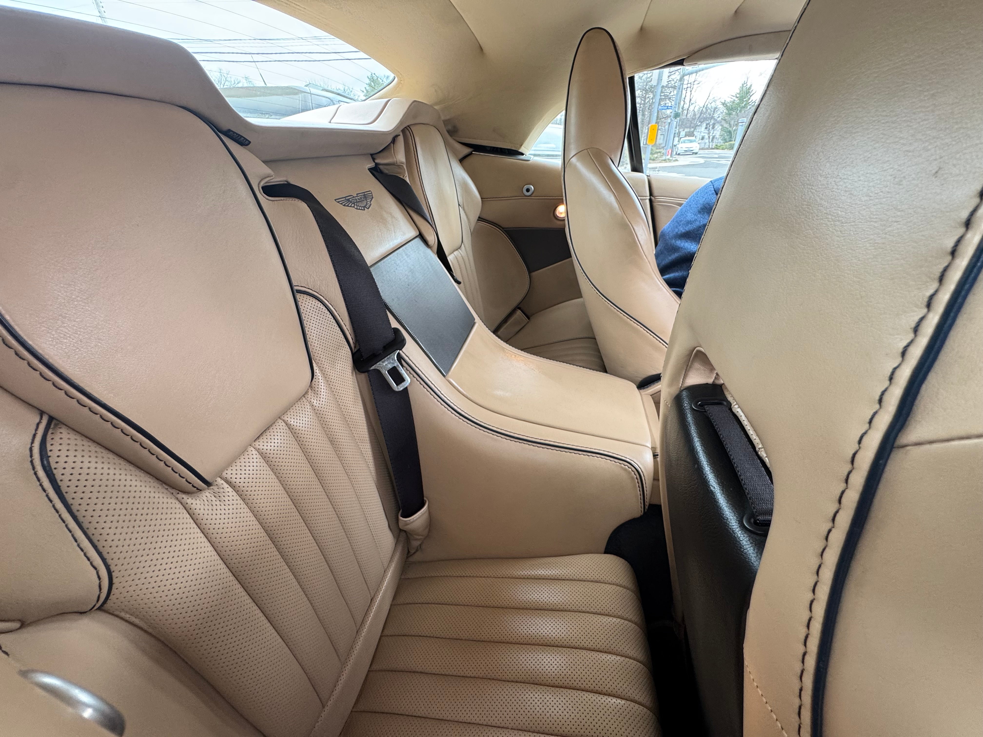 2016 Aston Martin Db9 GT
